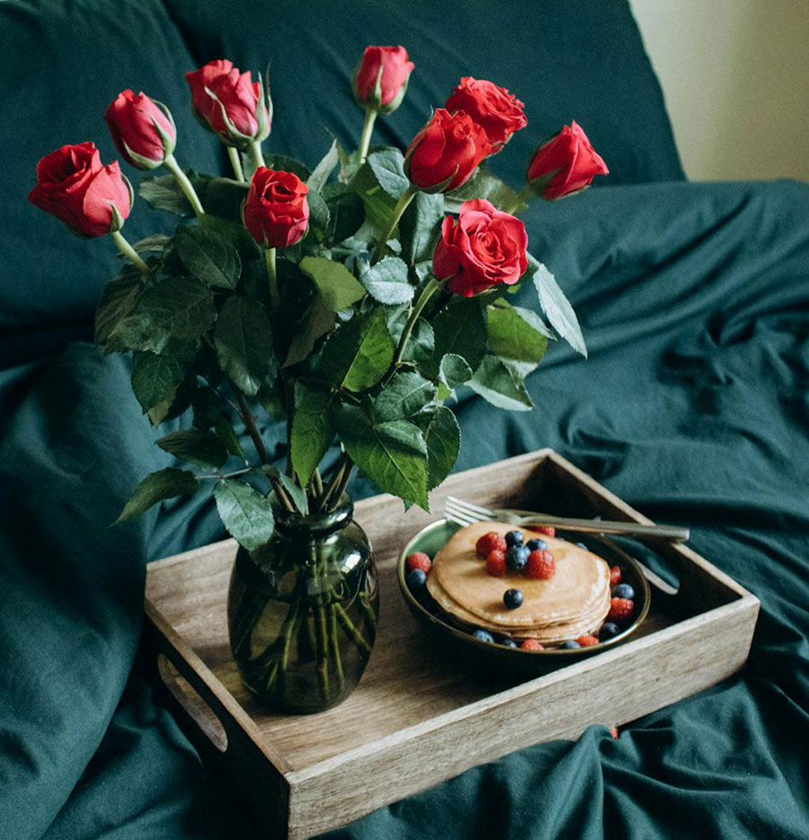 Breakfast in Bed Ideas for Valentine's: The Perfect Romantic Morning